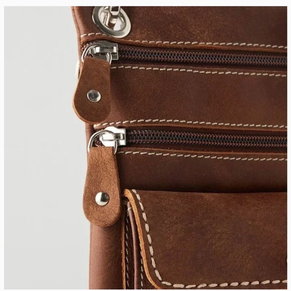 Gorgeous Authentic leather Roots Crossbody Urban Tribe pouch - Picture 1 of 3